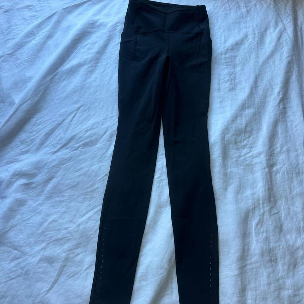 Lululemon black high waisted leggings with